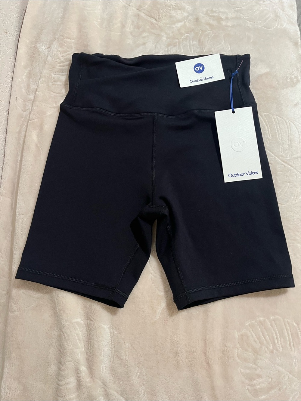 Outdoor Voices Black High-Rise Bike Shorts Cloud knit size small